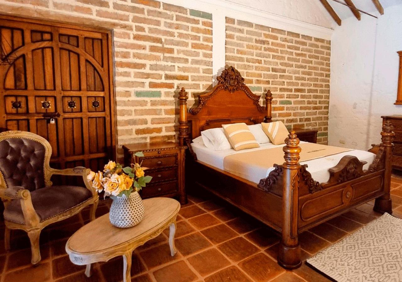 Hotel Santa Barbara Colonial - Санта Фе де Антиокия Екстериор снимка