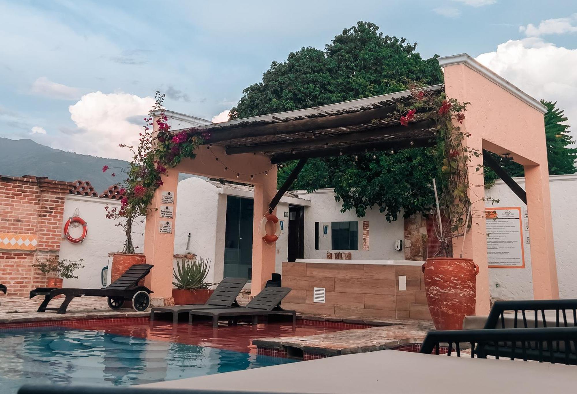 Hotel Santa Barbara Colonial - Санта Фе де Антиокия Екстериор снимка